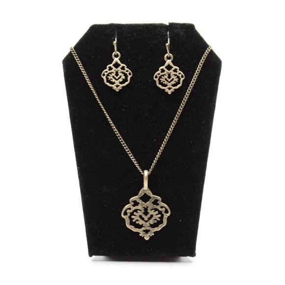 Avon SAQ Proud Heritage Necklace and Earring Set in Burnished Brass - Picture 1 of 4